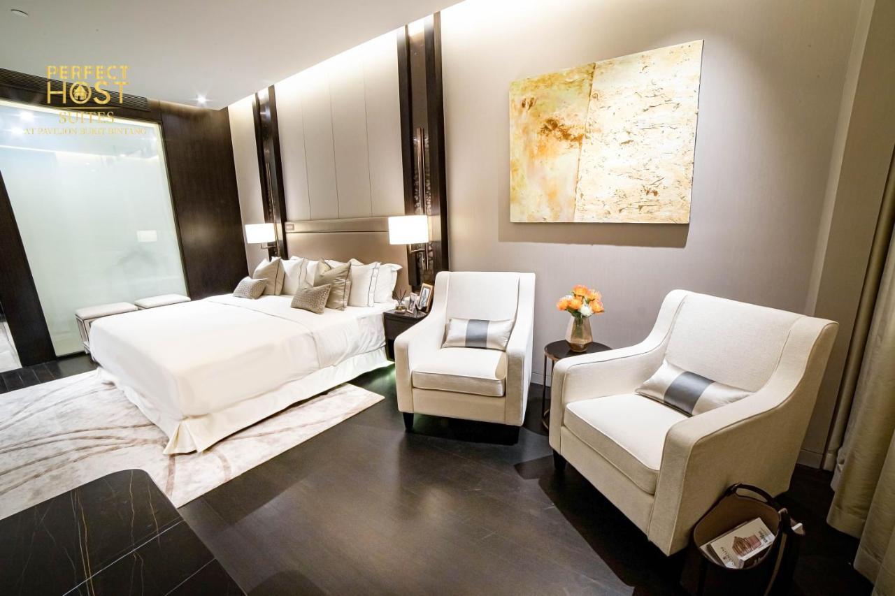 Ph Suites At Pavilion Bukit Bintang Kuala Lumpur Exteriér fotografie A bedroom at the Mandarin Oriental, Washington DC